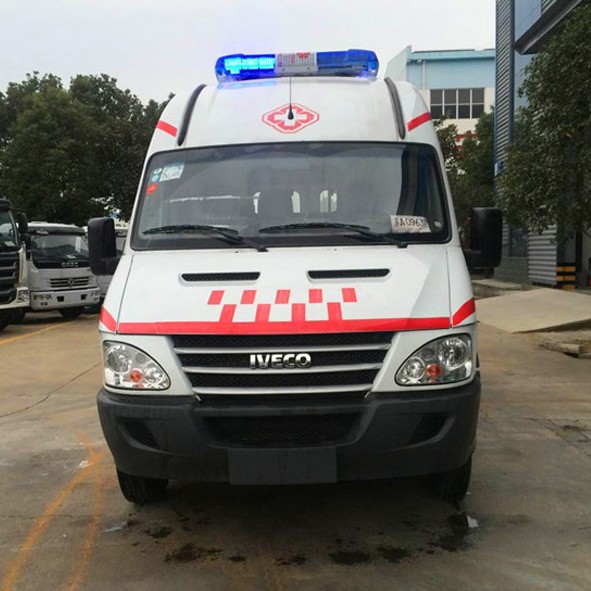 Ambulância de transferência médica